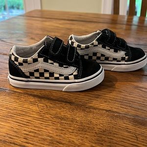 Vans Old Skool V Velcro black check toddler sneaker size 7